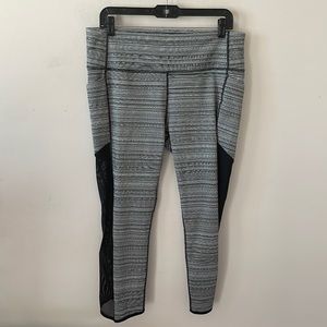 Athleta Chaturanga Striped Leggings w/Side Pockets- Size XL